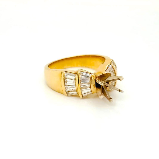 Semi-Mount Bridal Ring with Natural Baguette Diamond, in Yellow Gold