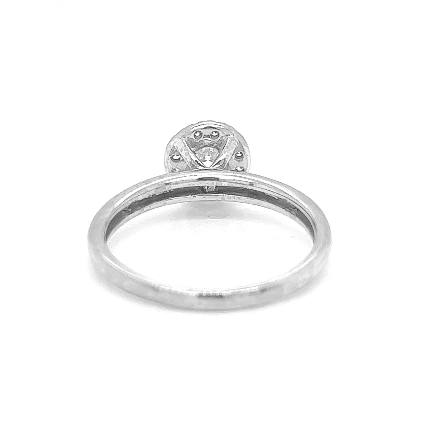 Natural Diamond Halo Ring, in White Gold - Pre-owned