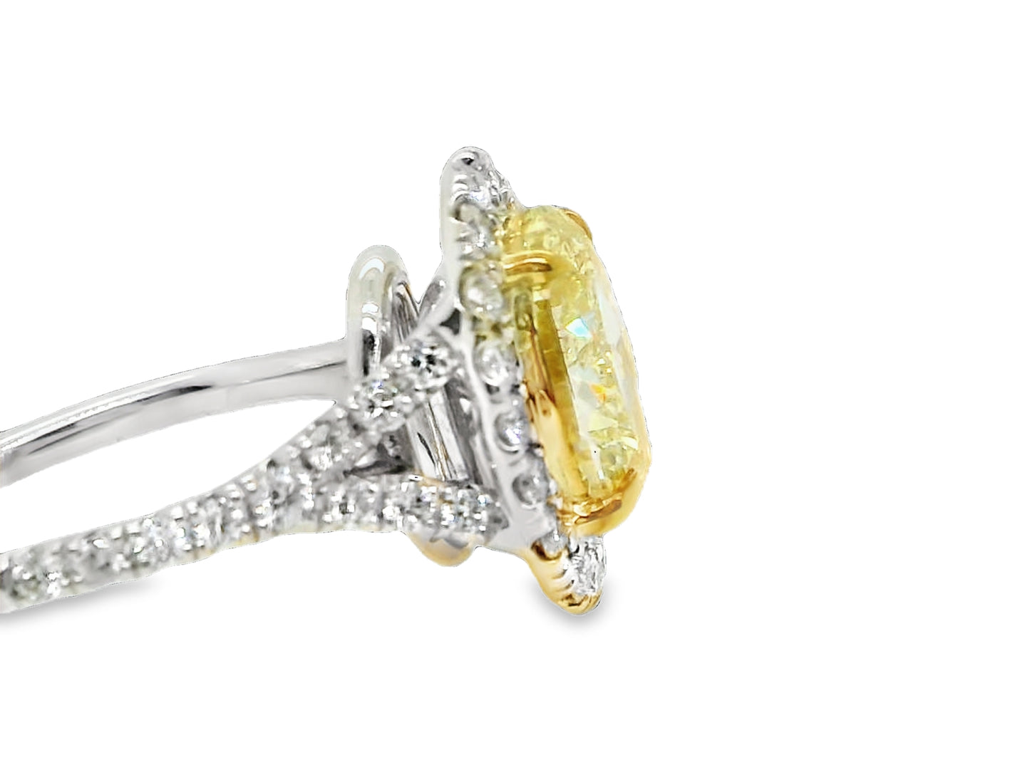 Natural Oval Fancy Light Yellow Diamond Halo ring, in Yellow Gold