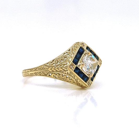 Natural Old European Cut Diamond and Sapphire Halo Cocktail Ring, in Yellow Gold - Pre-owned