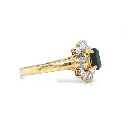Natural Green Oval Tourmaline and Diamond Ring, in Yellow Gold - Pre-owned