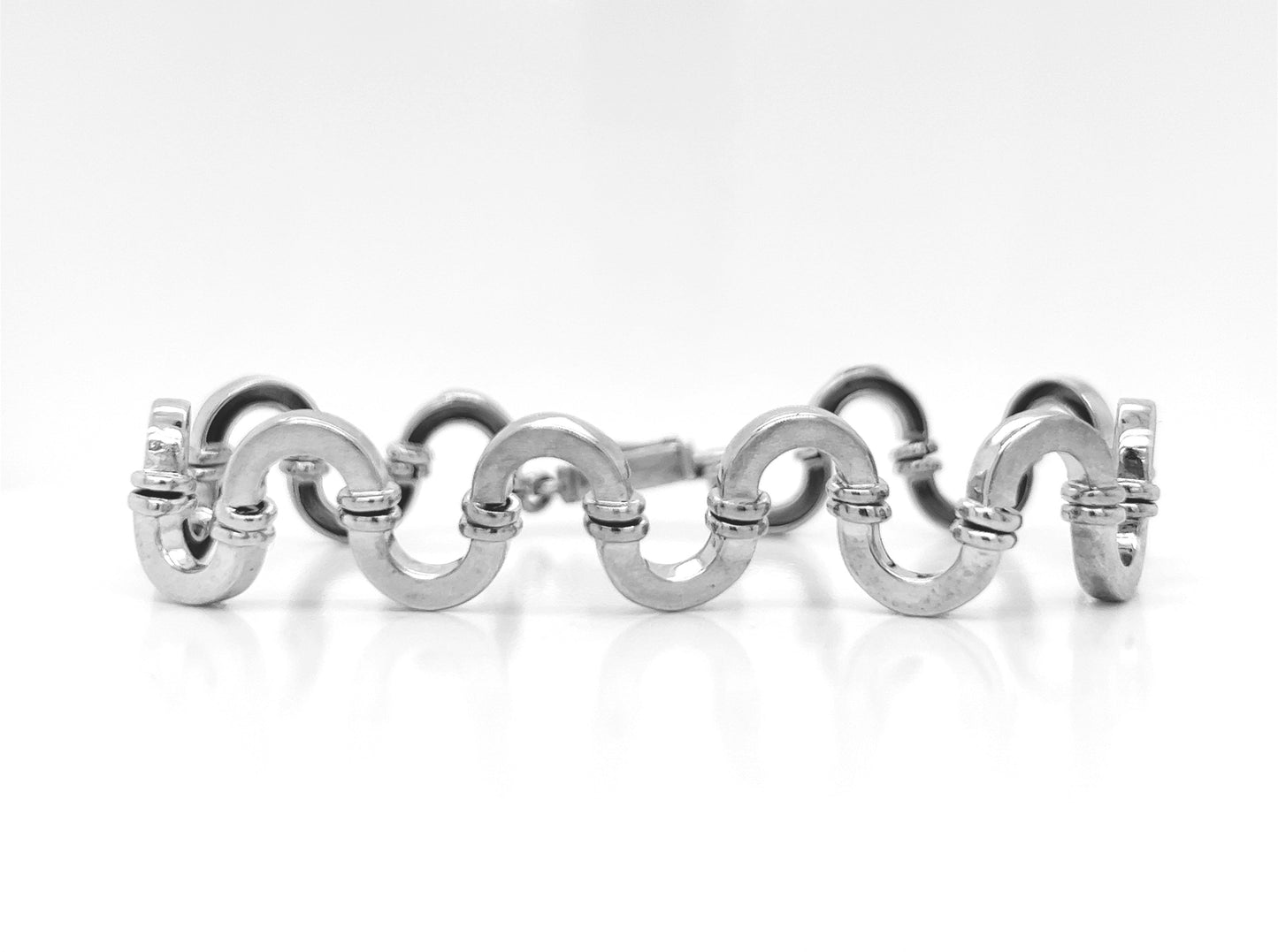 Contemporary White Gold Cocktail Bracelet - Pre-owned