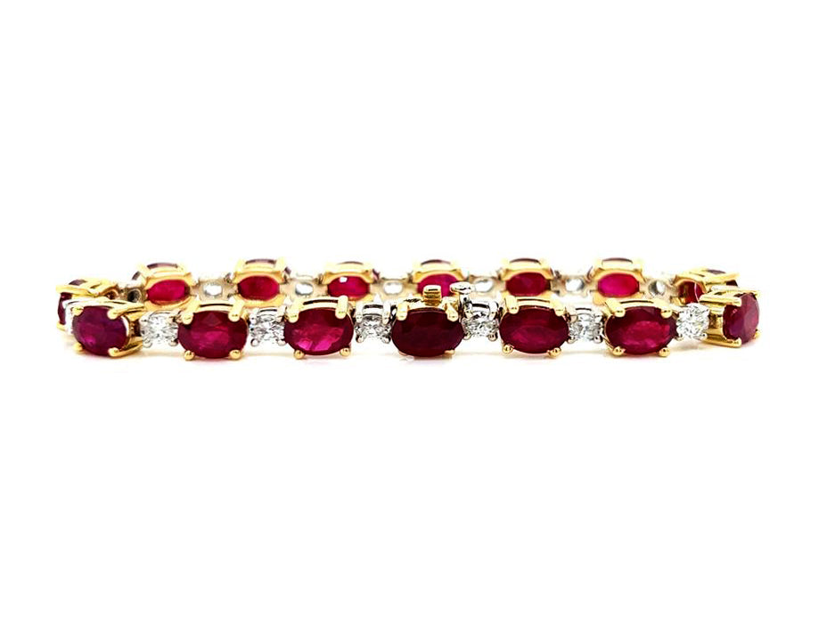 Natural Burma Ruby and Diamond Tennis Bracelet, in Yellow Gold - Pre-owned
