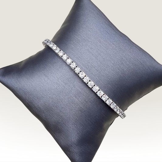 8 Carat Natural Round Diamond Tennis Bracelet, in White Gold