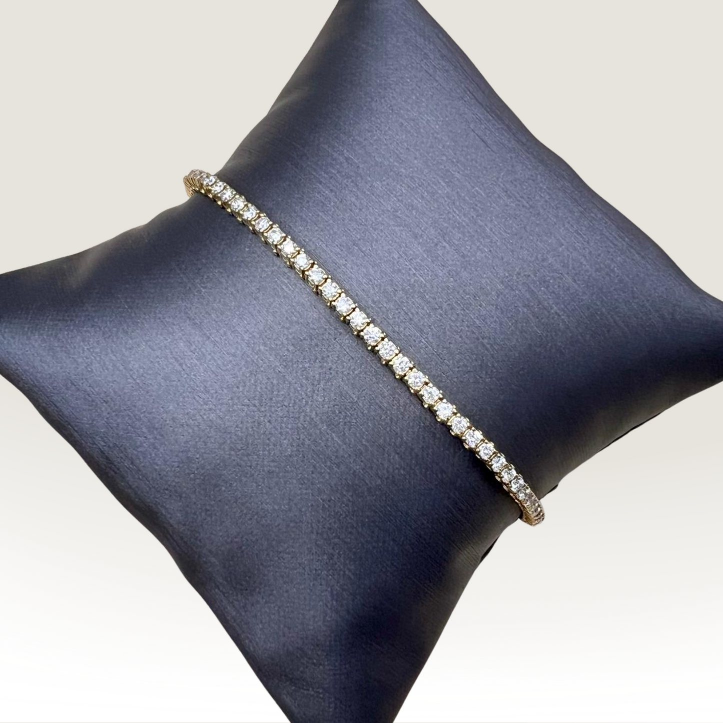 Natural Mined Round Diamond Tennis Bracelet Yellow Gold