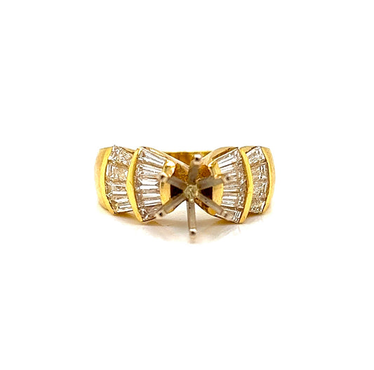 Semi-Mount Bridal Ring with Natural Baguette Diamond, in Yellow Gold