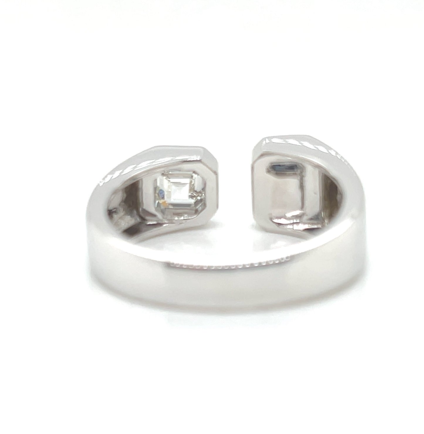 Natural Diamond and Green Emerald Ring, in White Gold