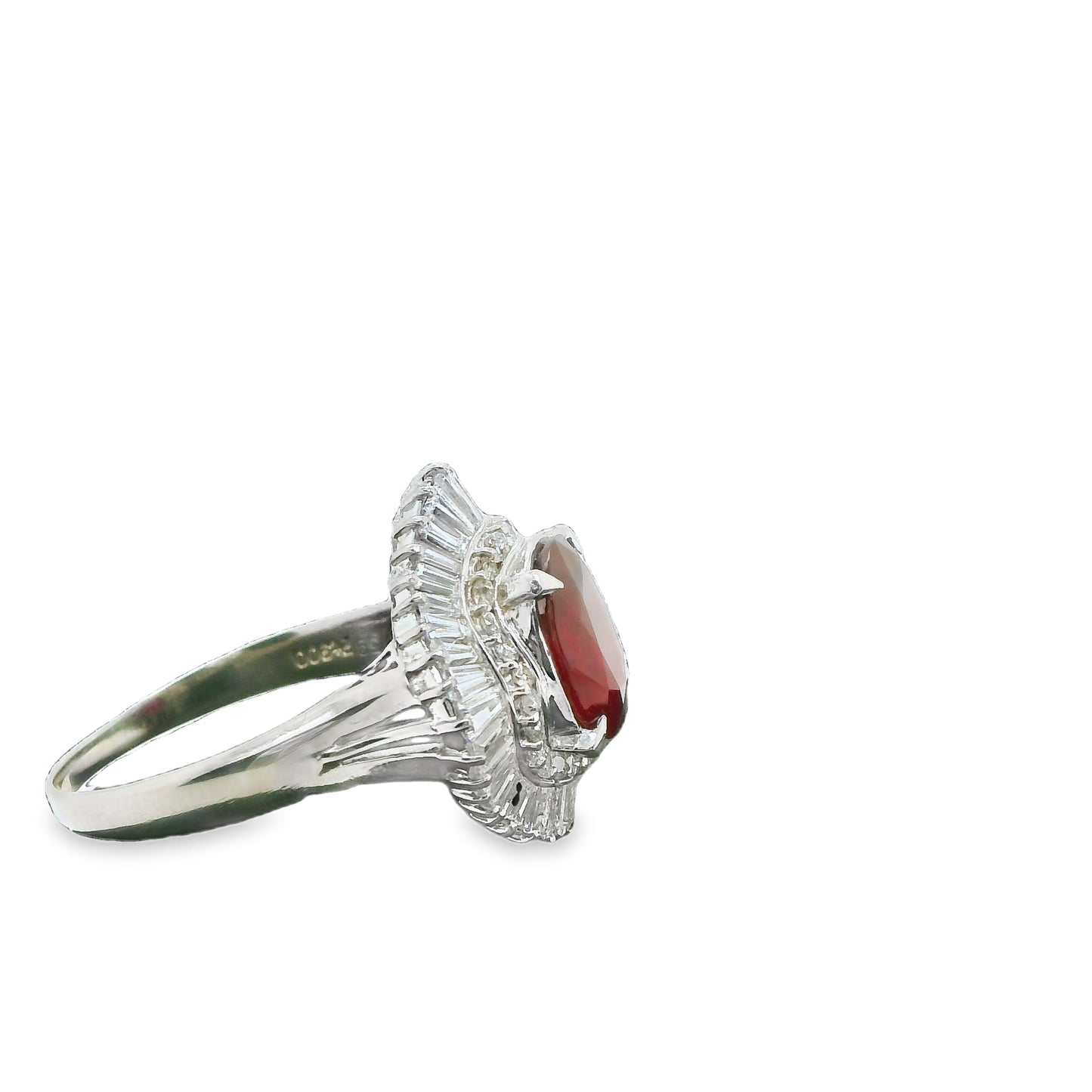 Natural 4.65 ct.t.w. Ruby and Diamond Art Deco Cocktail Platinum Ring - Pre-owned