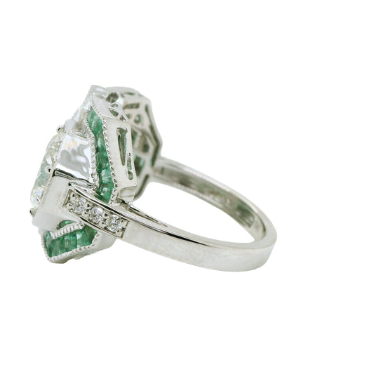 Natural Round Diamonds and Green Emeralds Cocktail Ring, in White Gold