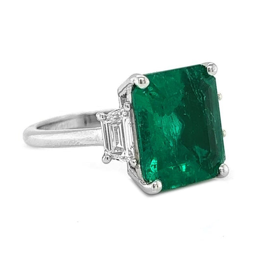Natural Mined Colombian Green Emerald andTrapezoid Cut Diamond 3 Stone Ring White Gold