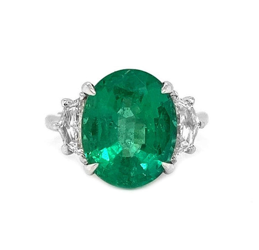 6.35 Carat Oval Cut Emerald AGL – Minor Treatment