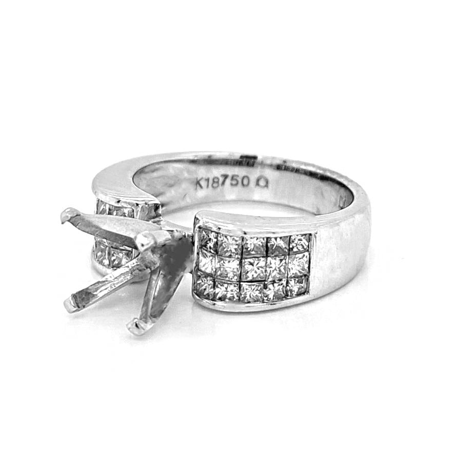 Semi-Mount Fits 5.5–7 mm with Natural Princess Cut Diamond Ring, in White Gold - Pre-owned
