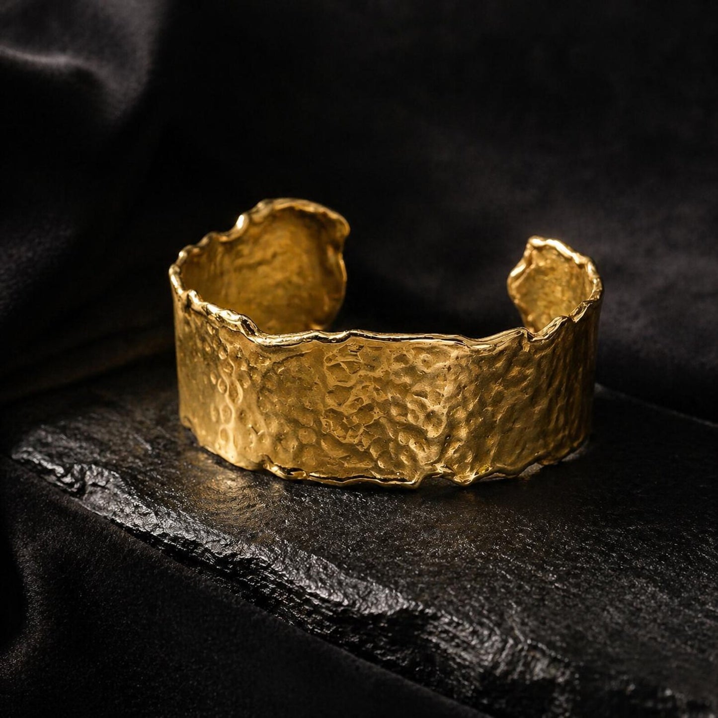 Solid Bangle Cocktail Cuff Unisex Solid Gold - Pre-owned